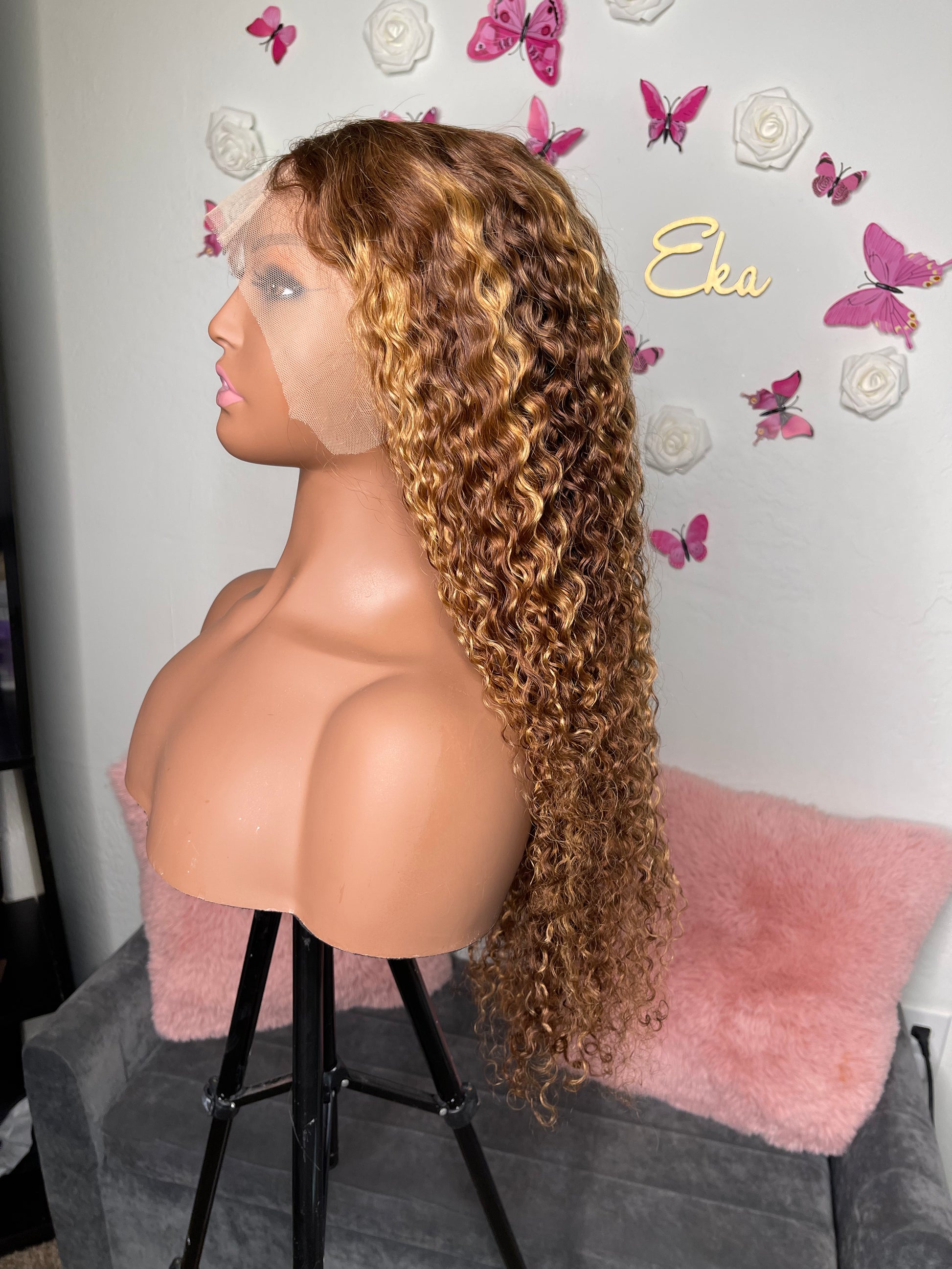 4 27 CURLY HIGHLIGHTED LACE WIG